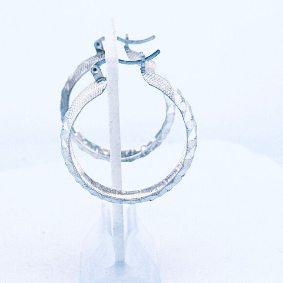 Estate Vintage Sterling Silver Diamond-Cut Hoop Earrings 4.37g Textured Design - Picture 7 of 12